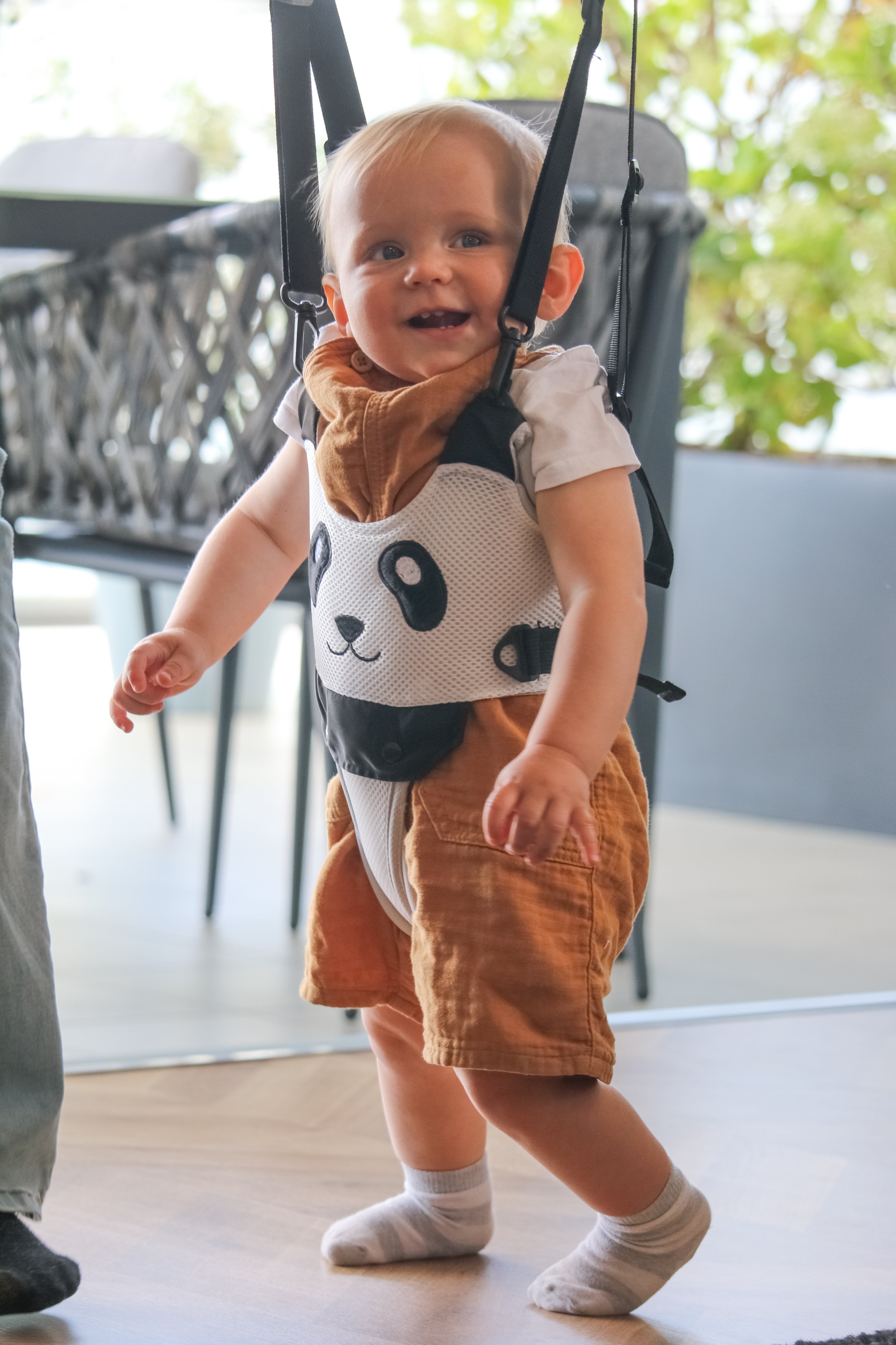 Ergonomic Baby Walking Assistant